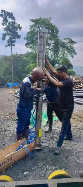 Bom chim gieng khoan n06